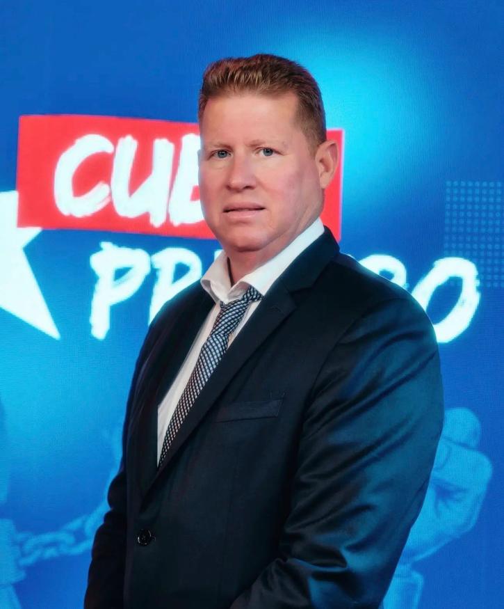 Armando Labrador